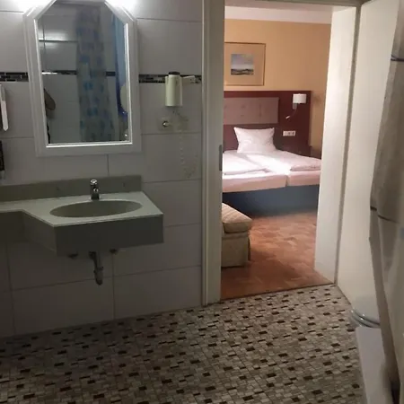 Starkenburger Hof 호텔